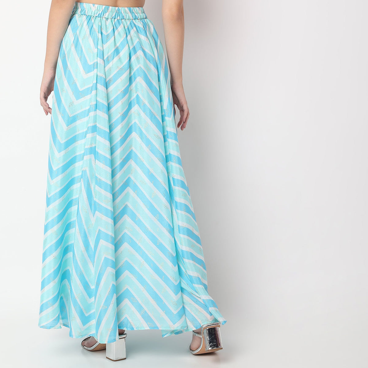 Women Wearing Flare Fit Printed Mid Rise Skirt