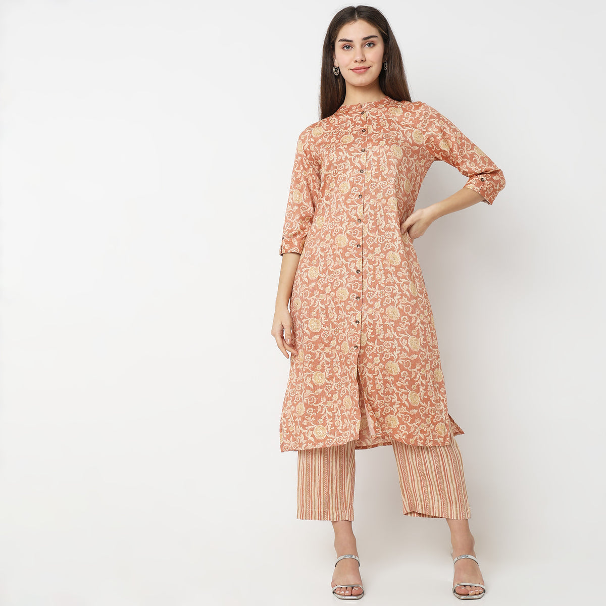 Regular Fit Printed Kurta Sets