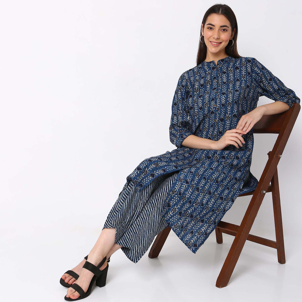 Regular Fit Printed Kurta Set