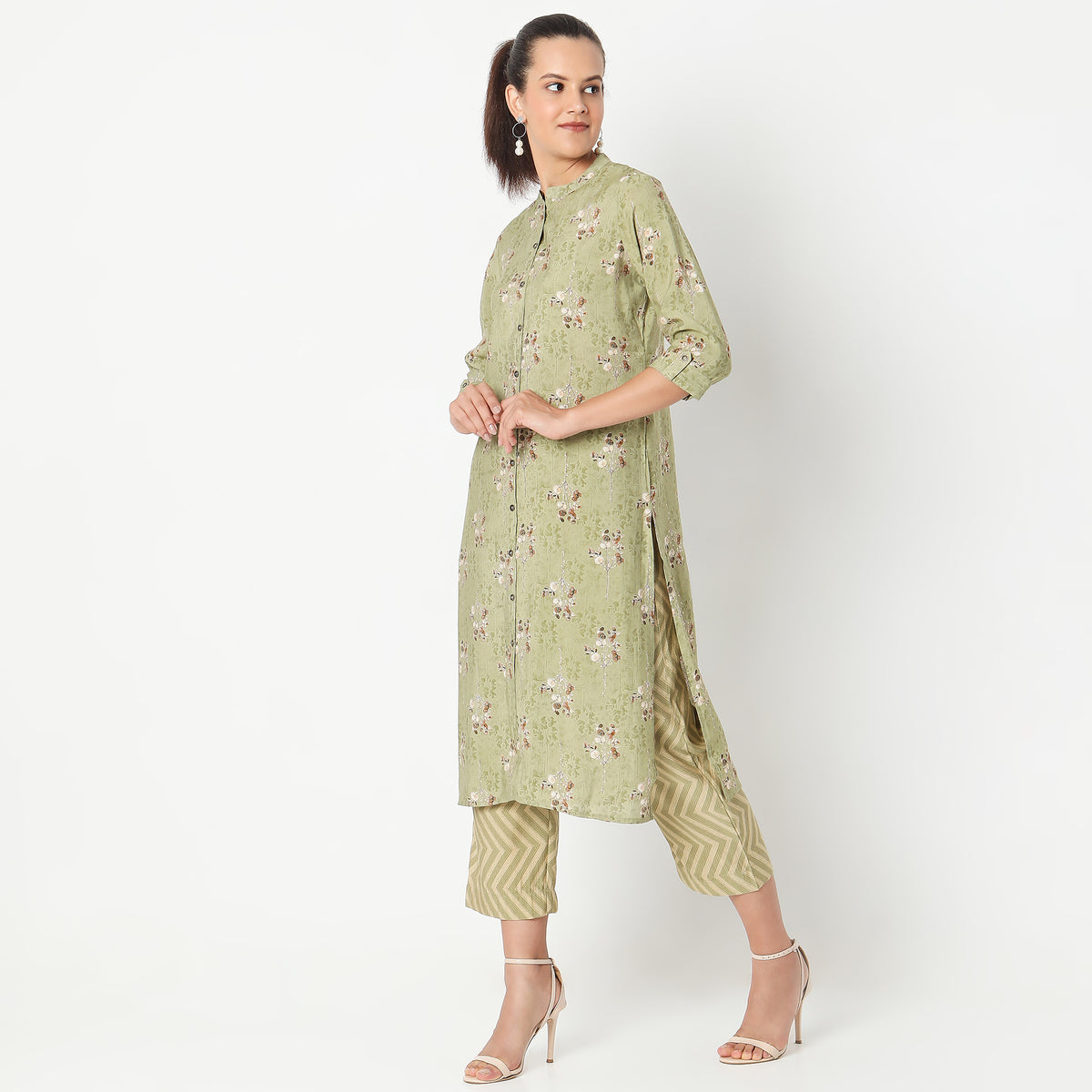 Regular Fit Printed Kurta Sets