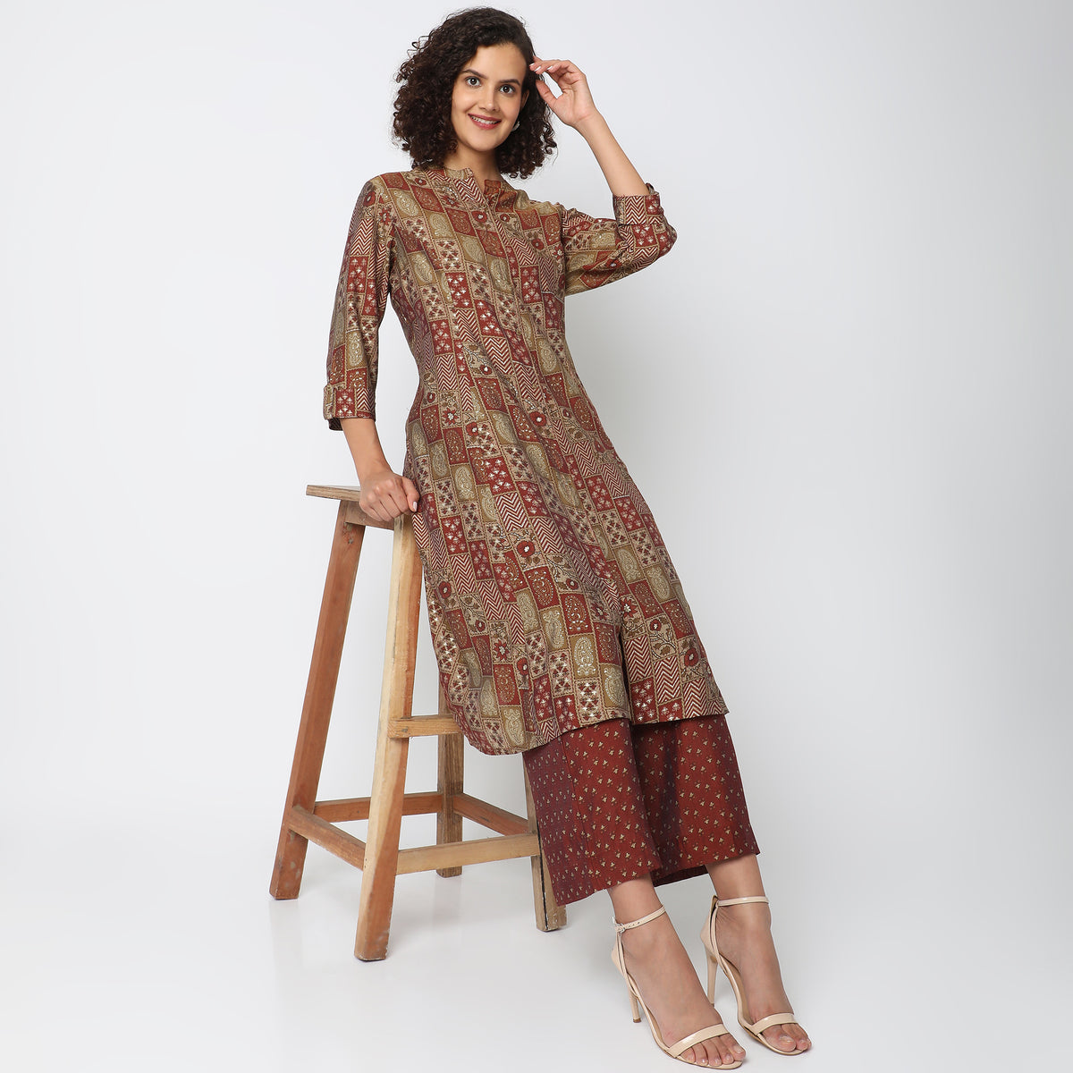 Regular Fit Printed Kurta Sets