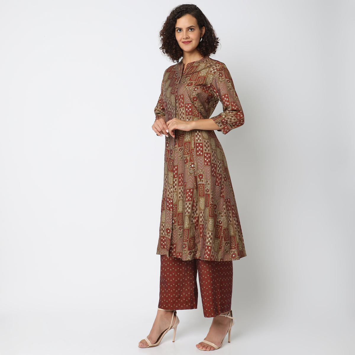 Regular Fit Printed Kurta Sets