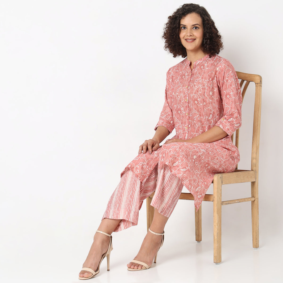 Regular Fit Printed Kurta Sets