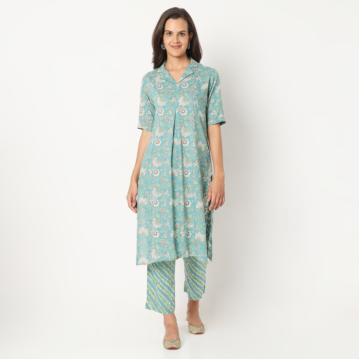 Straight Fit Printed Kurta Sets