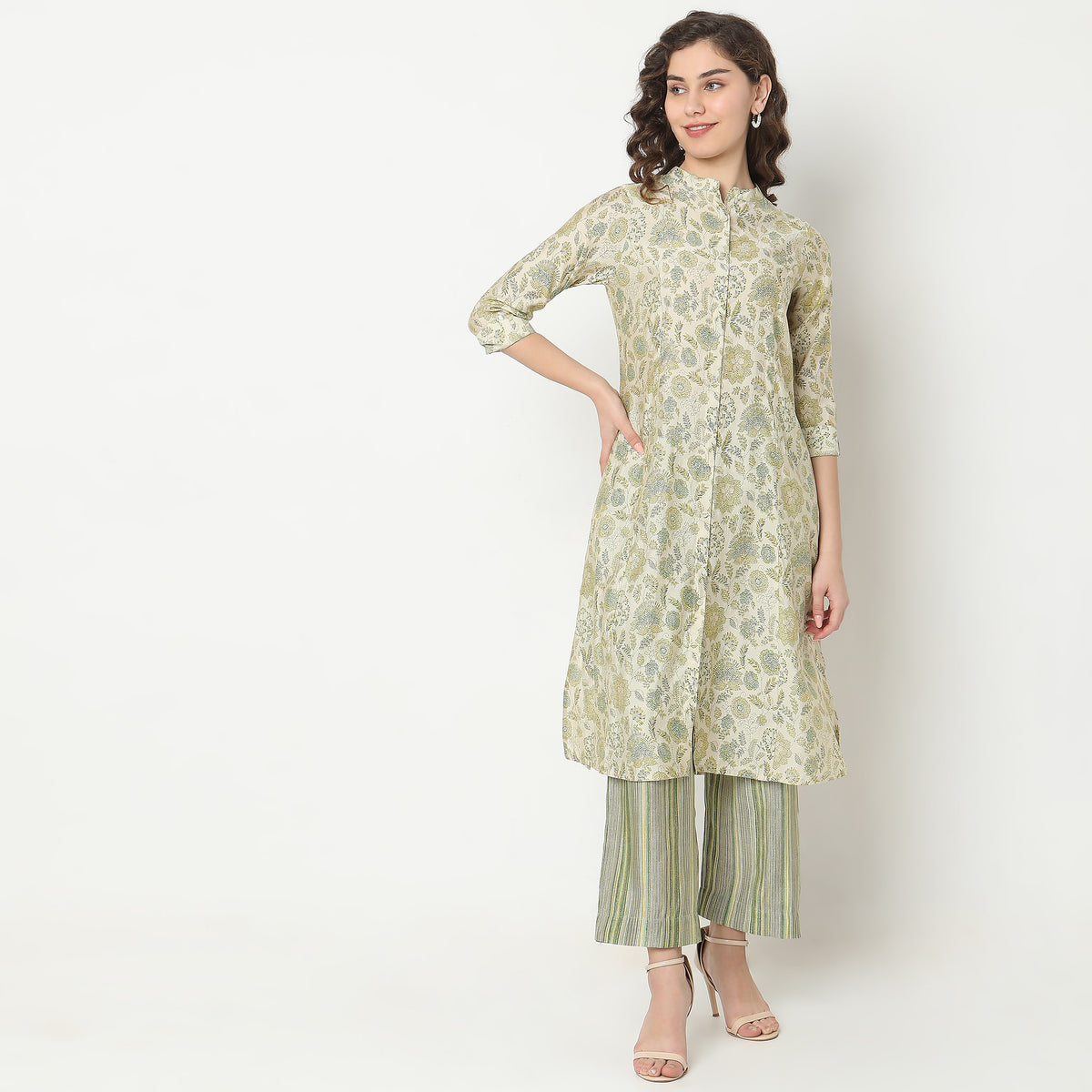 Regular Fit Printed Kurta Sets