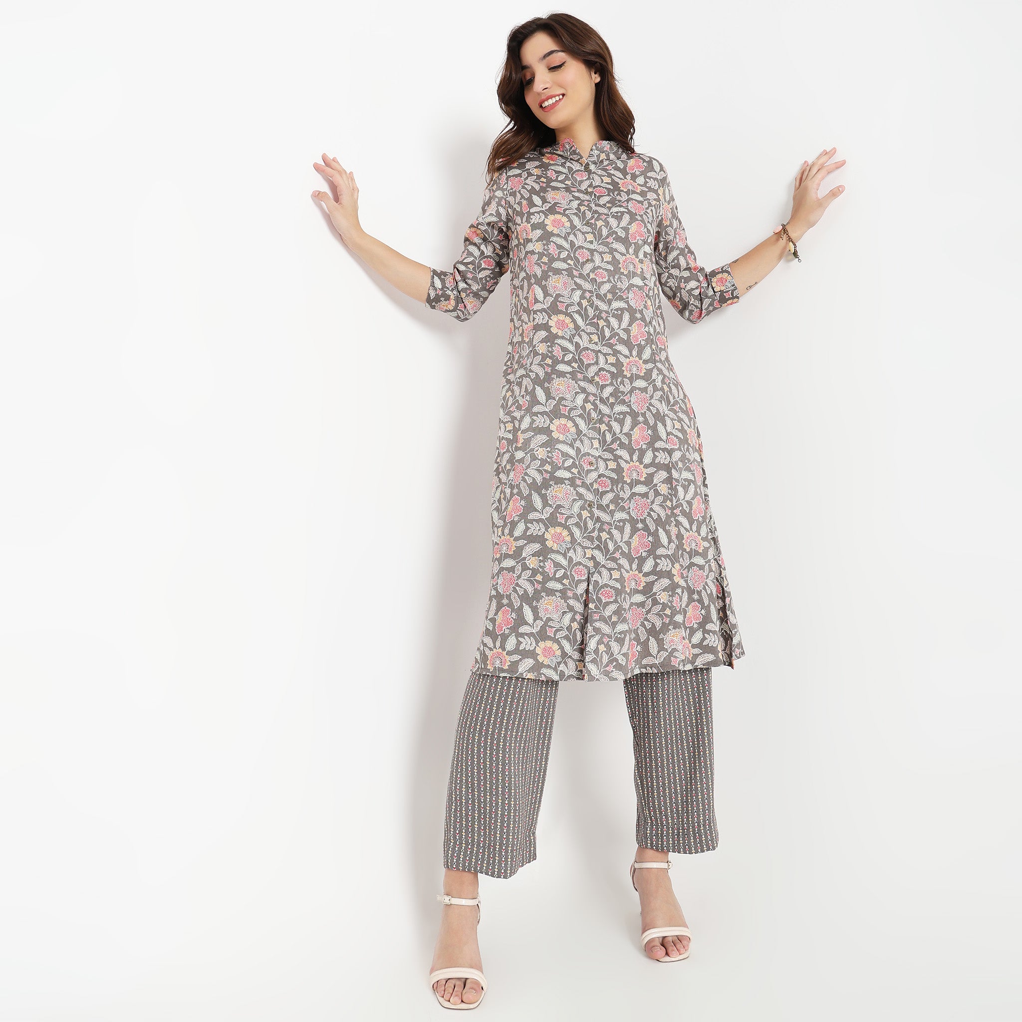 Regular Fit Printed Kurta Sets