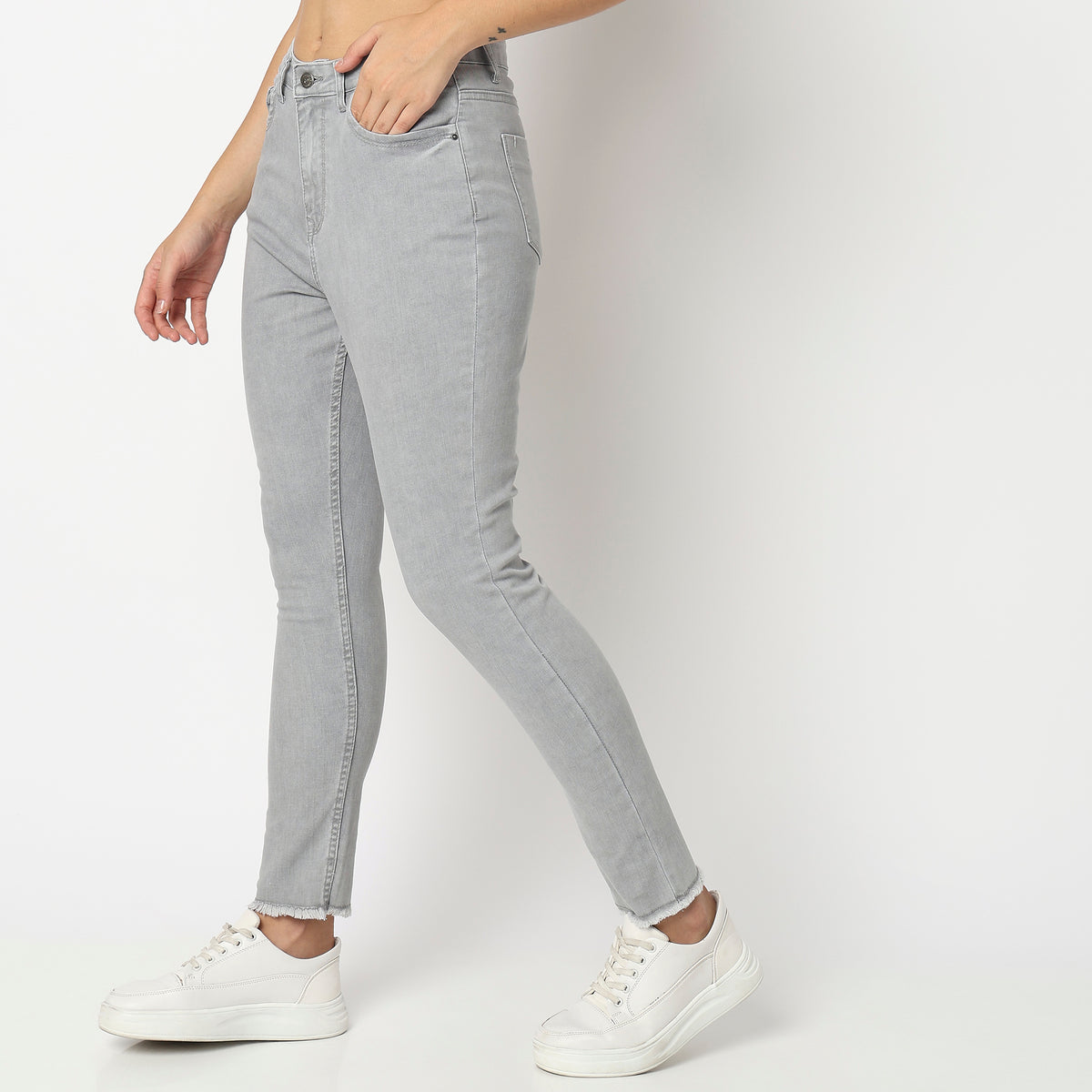 Skinny Fit Solid High Rise Jeans