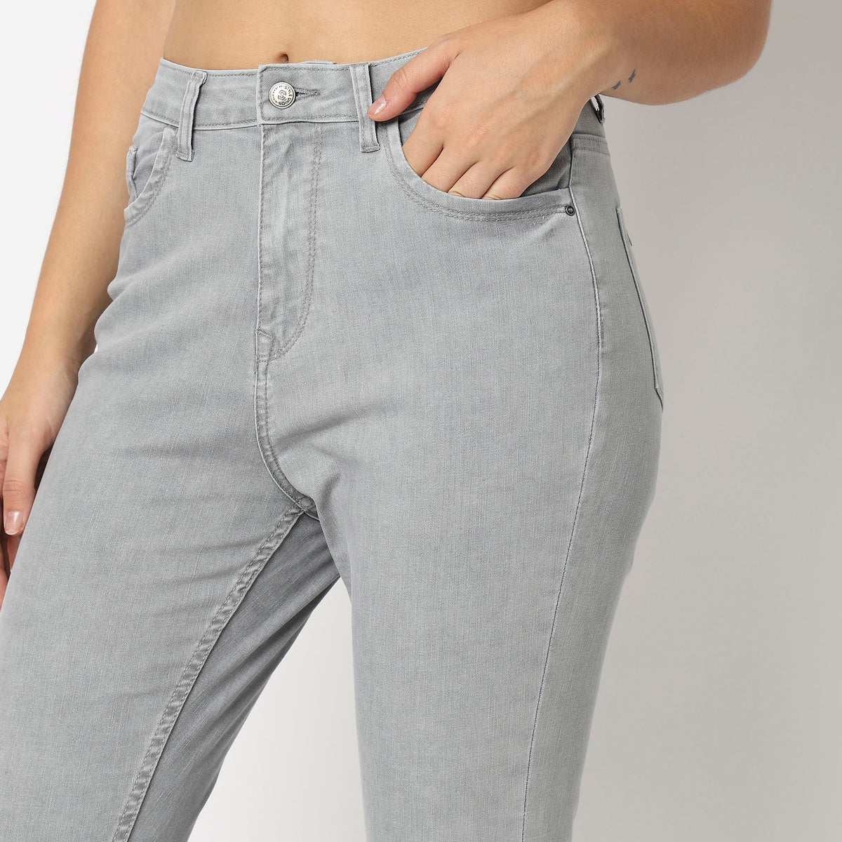 Skinny Fit Solid High Rise Jeans