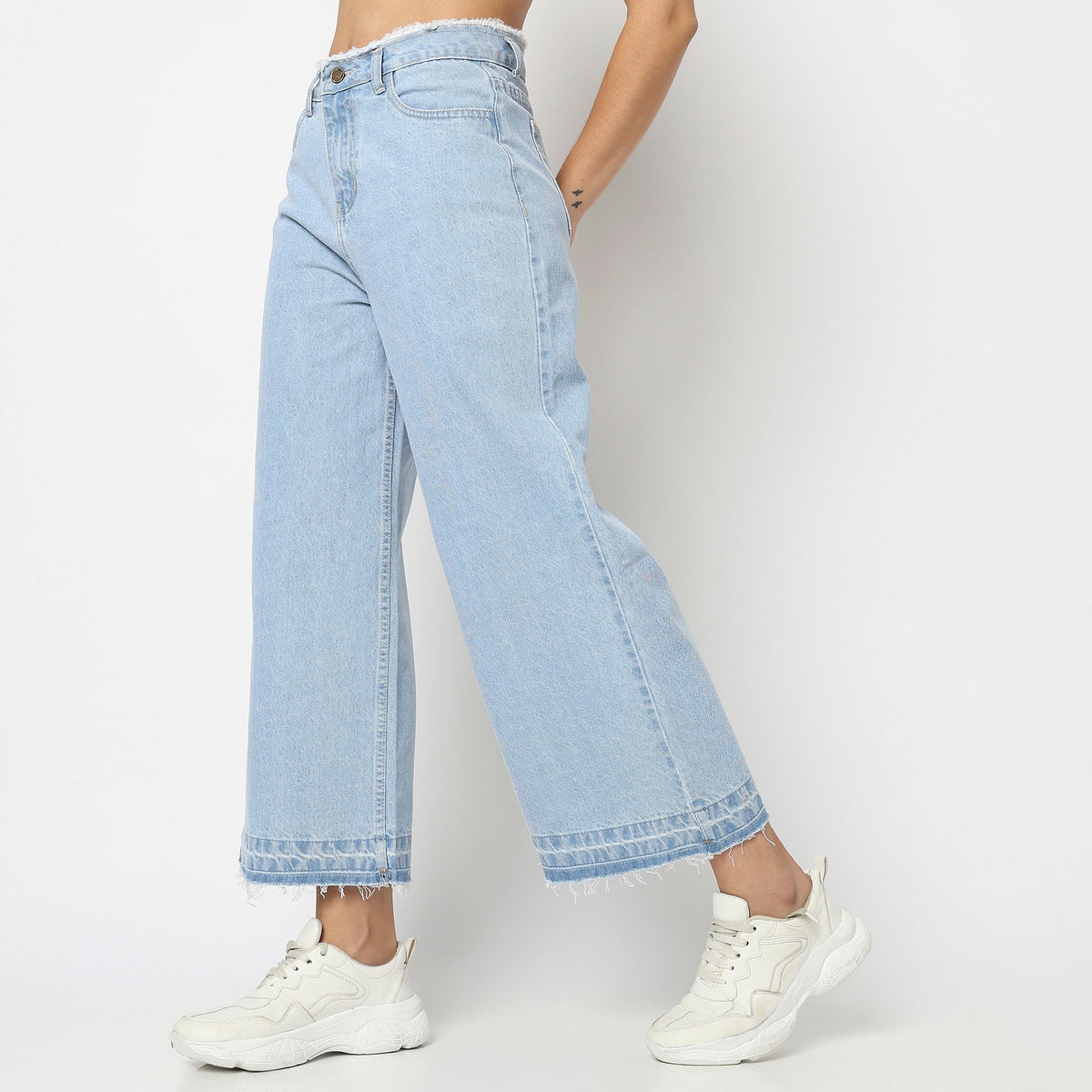 Women Wearing Flare Fit Solid High Rise Jean