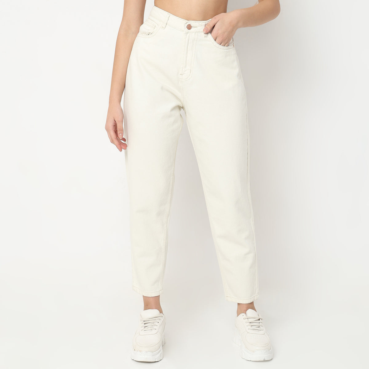 Slouch Fit Solid High Rise Jeans