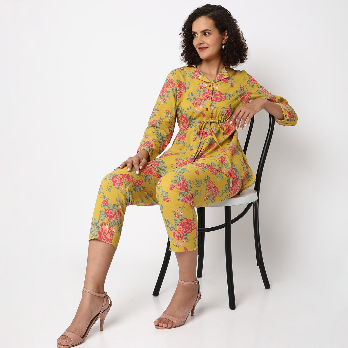 Straight Fit Printed Kurta Sets