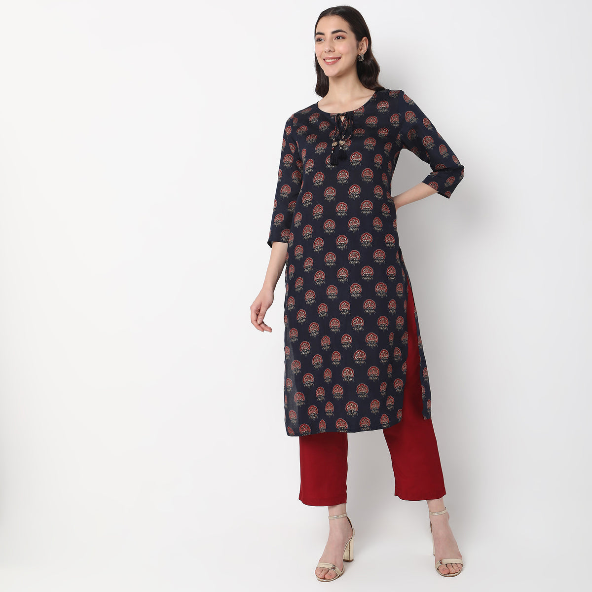 Straight Fit Printed Kurta Set