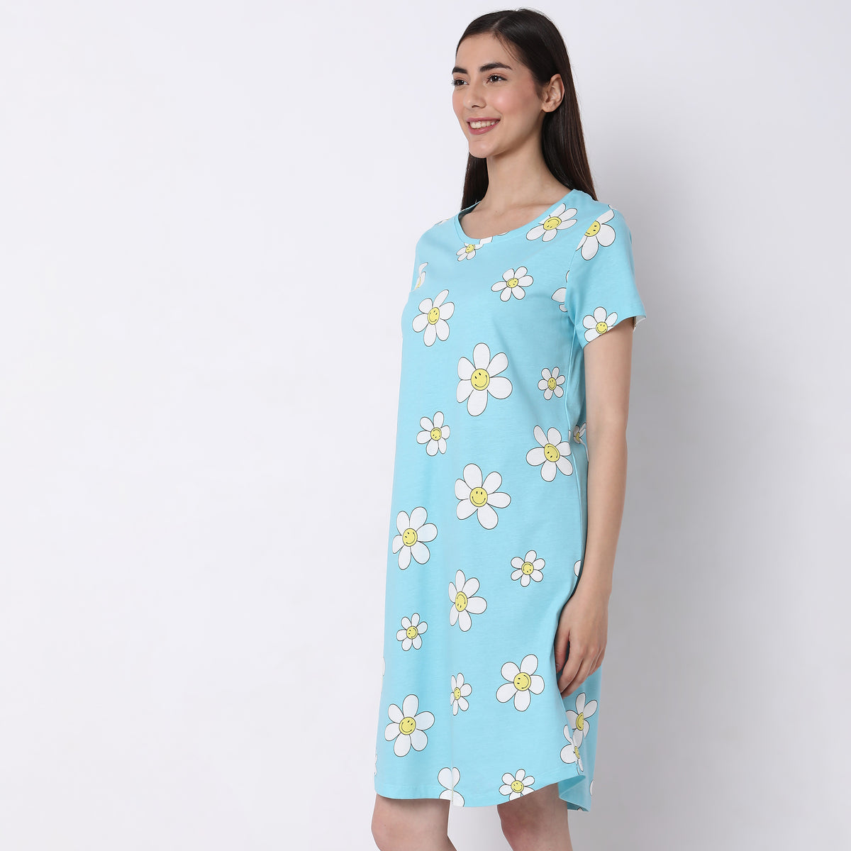 Regular Fit Printed Short Gown