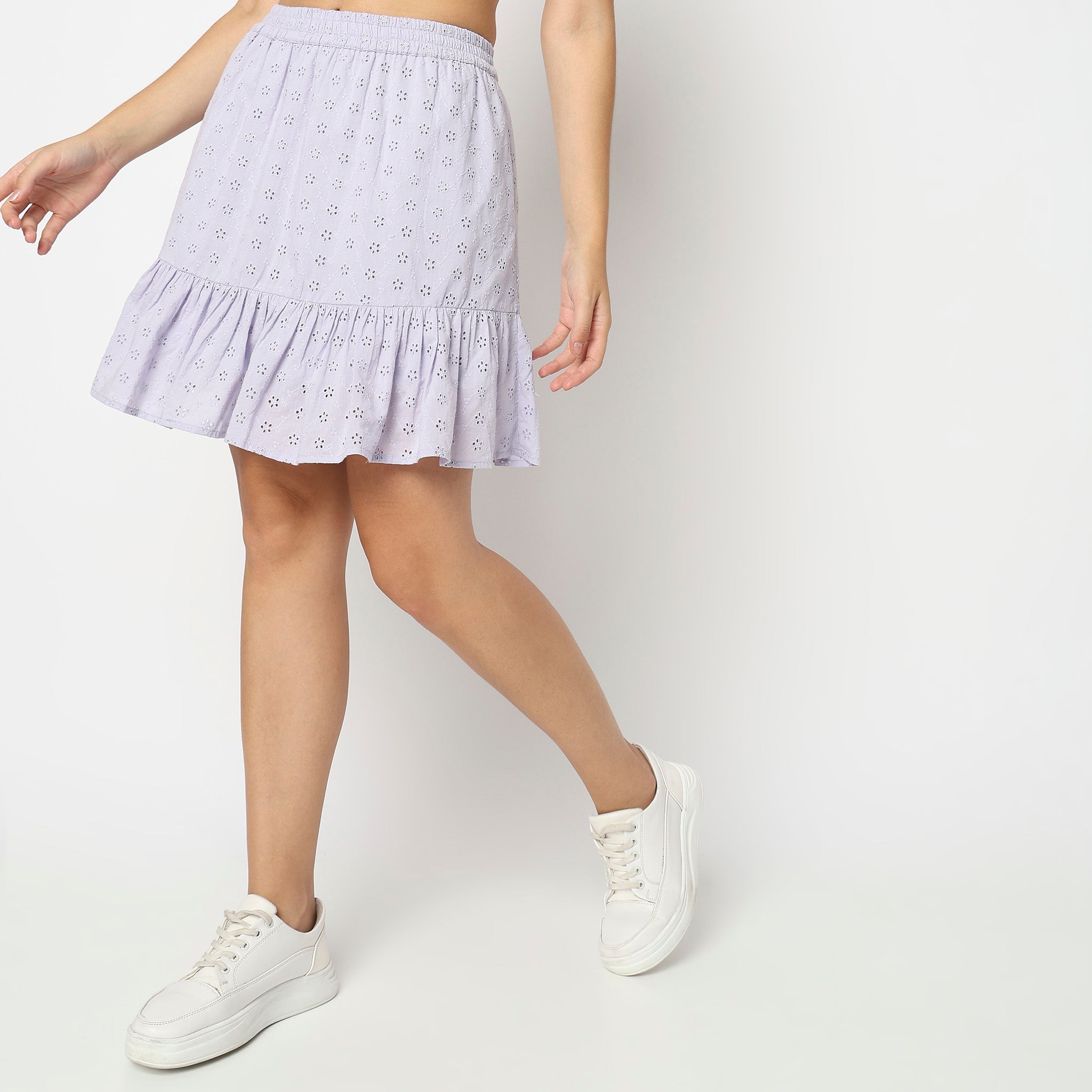 Women Wearing Flare Fit Solid Mid Rise Skirt