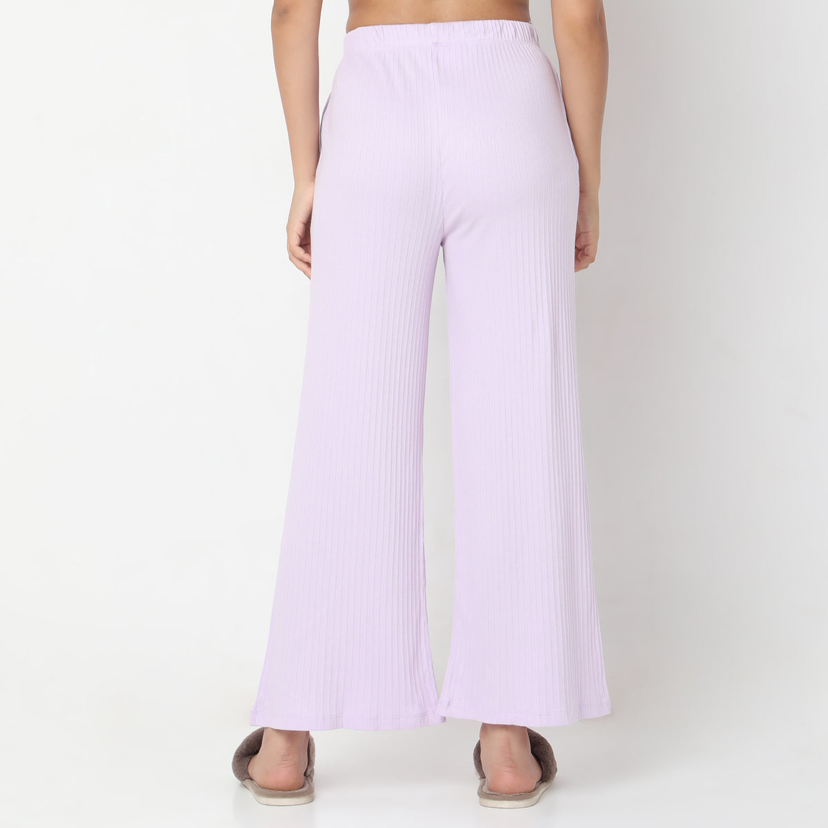 Regular Fit Solid Mid Rise Pants