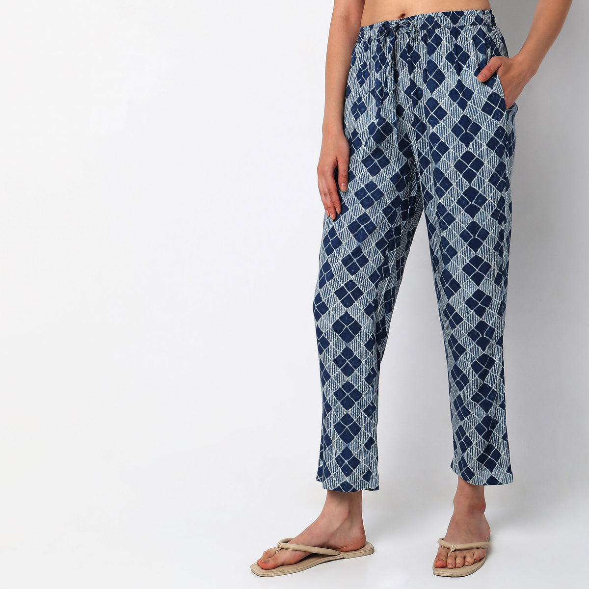 Regular Fit Printed Mid Rise Pyjamas