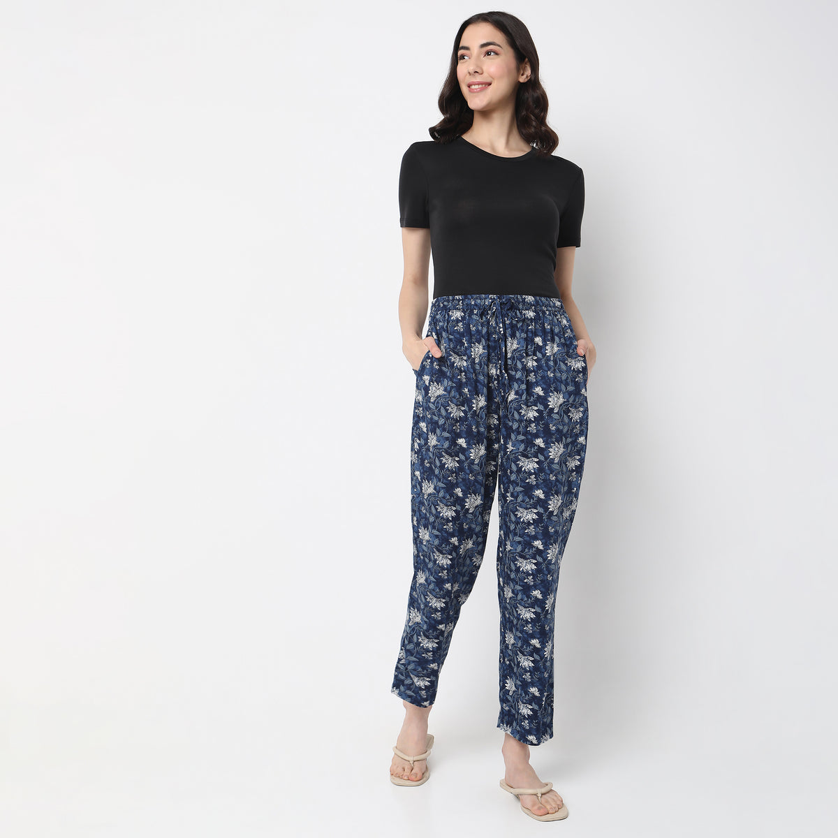 Regular Fit Printed Mid Rise Pyjamas