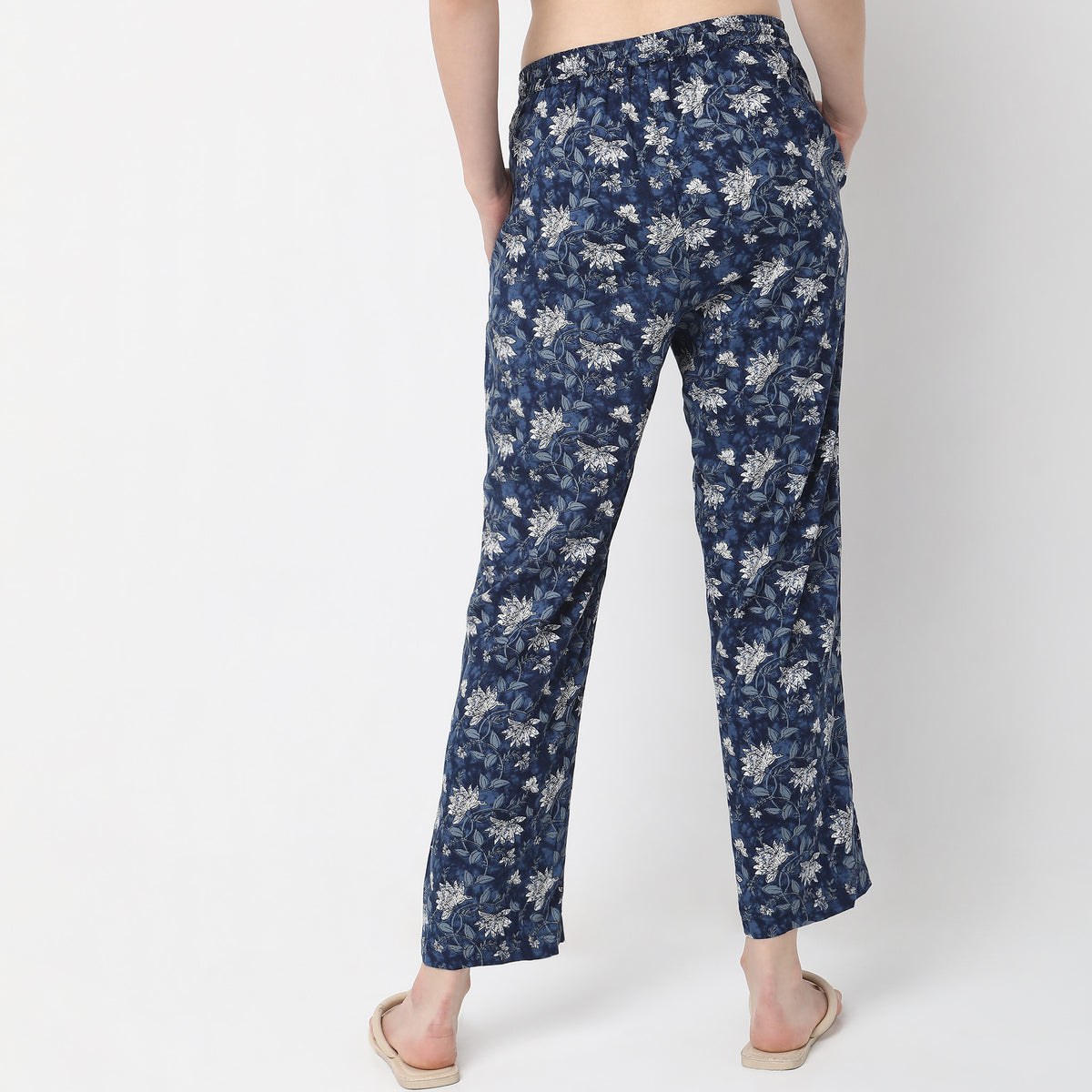 Regular Fit Printed Mid Rise Pyjamas