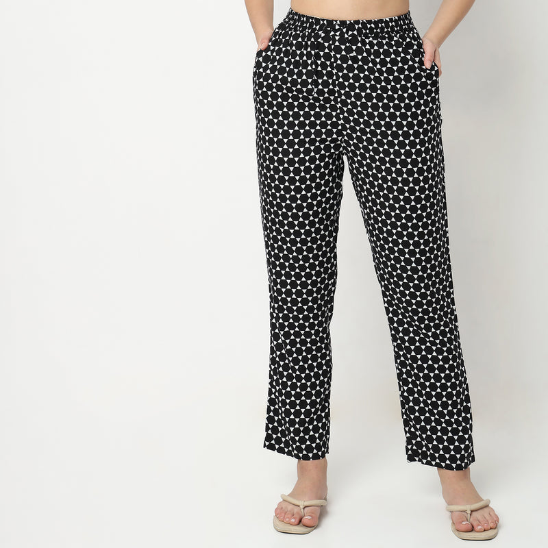 Regular Fit Printed Mid Rise Pyjamas