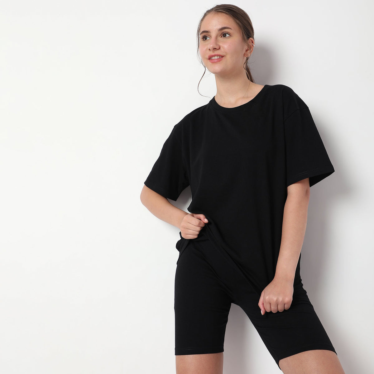 Women Wearing Regular Fit Solid Sleepwear Set