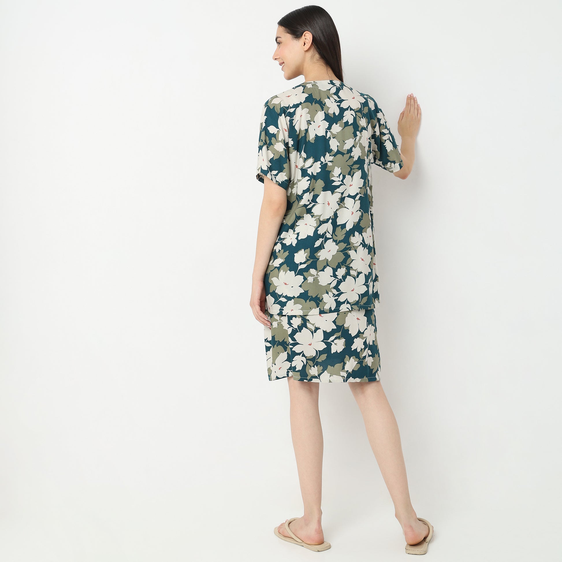 Regular Fit Tropical Cape