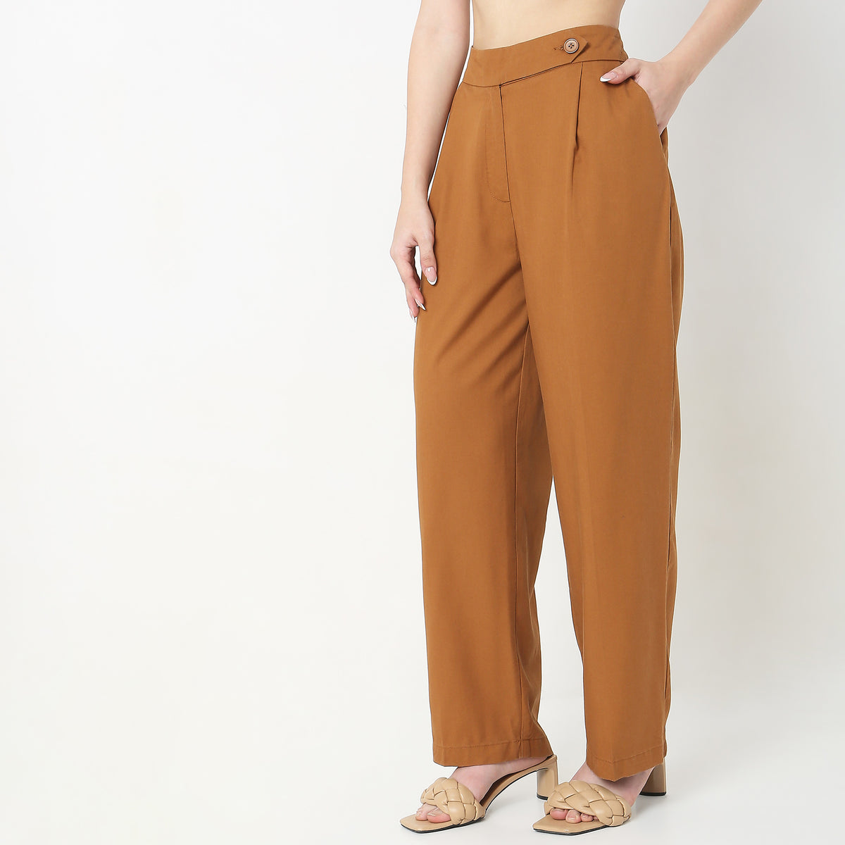 Regular Fit Solid Mid Rise Trousers