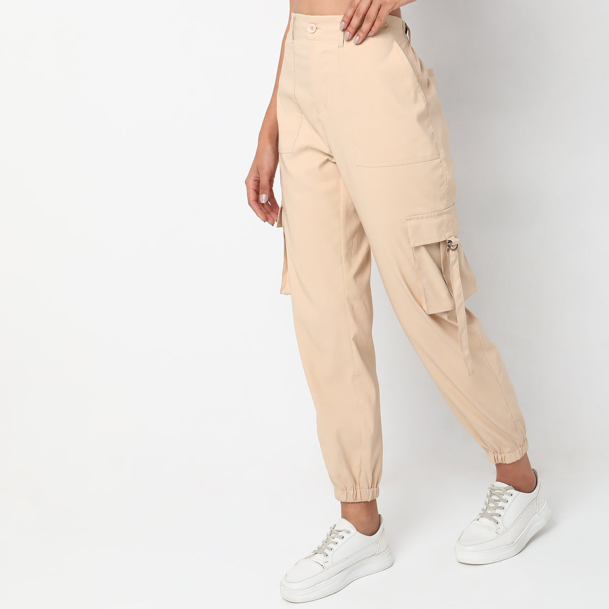 Regular Fit Solid Mid Rise Trousers