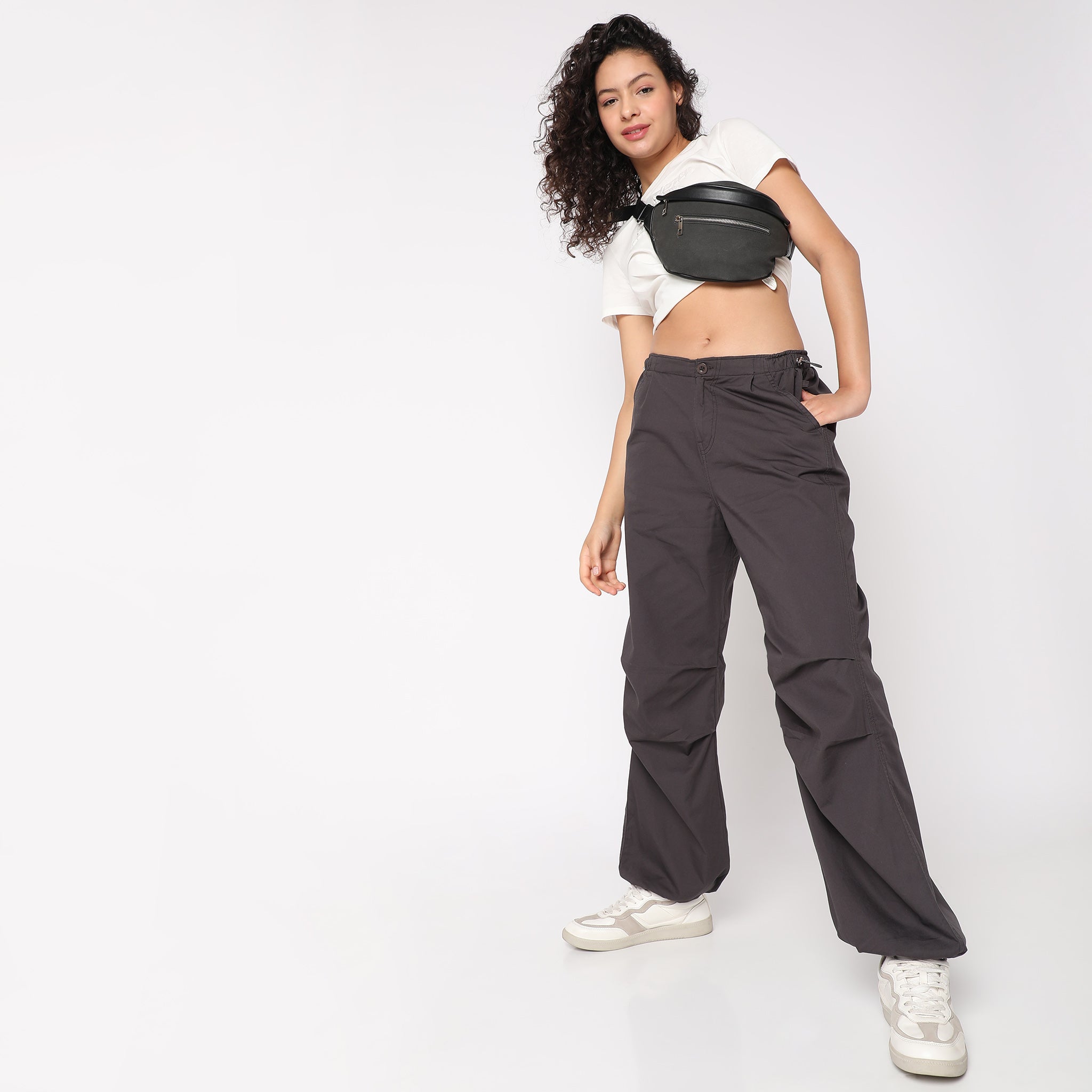 Regular Fit Solid Mid Rise Parachute Pant