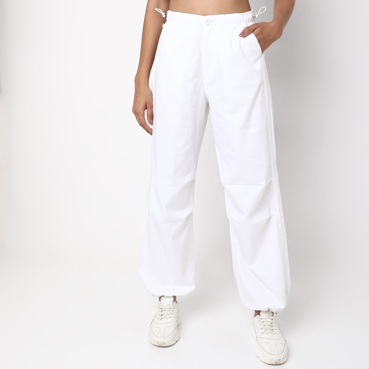 Regular Fit Solid Mid Rise Trousers