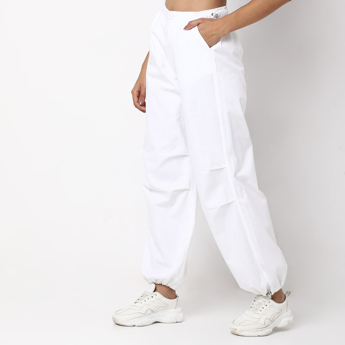 Regular Fit Solid Mid Rise Trousers