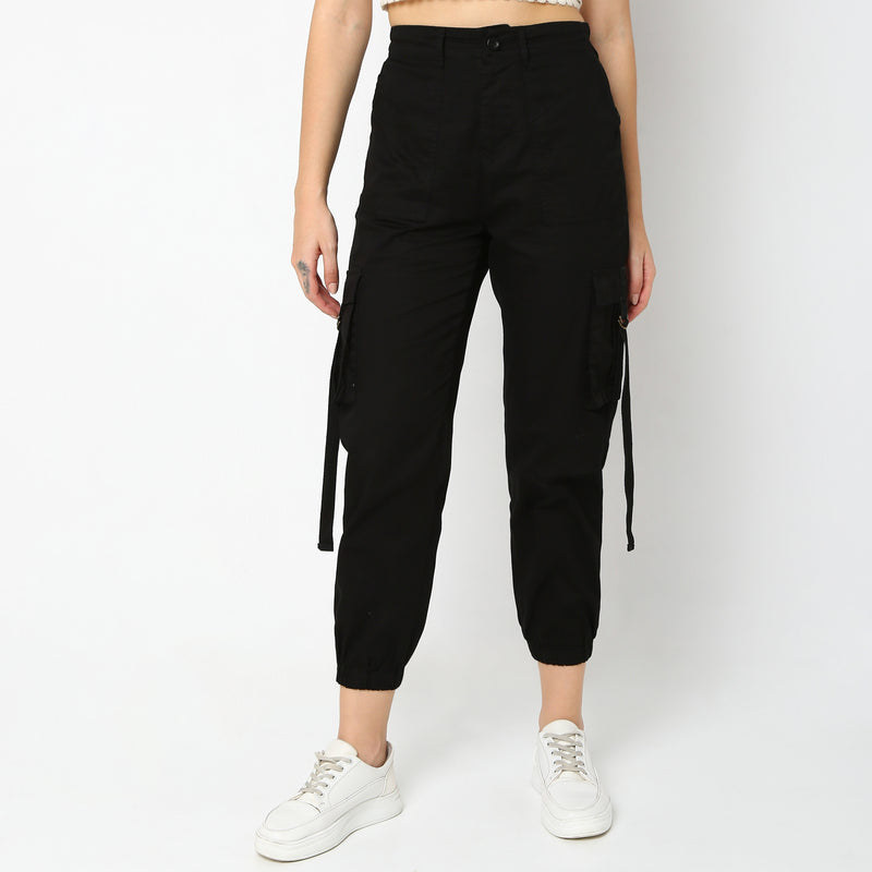 Regular Fit Solid Mid Rise Joggers