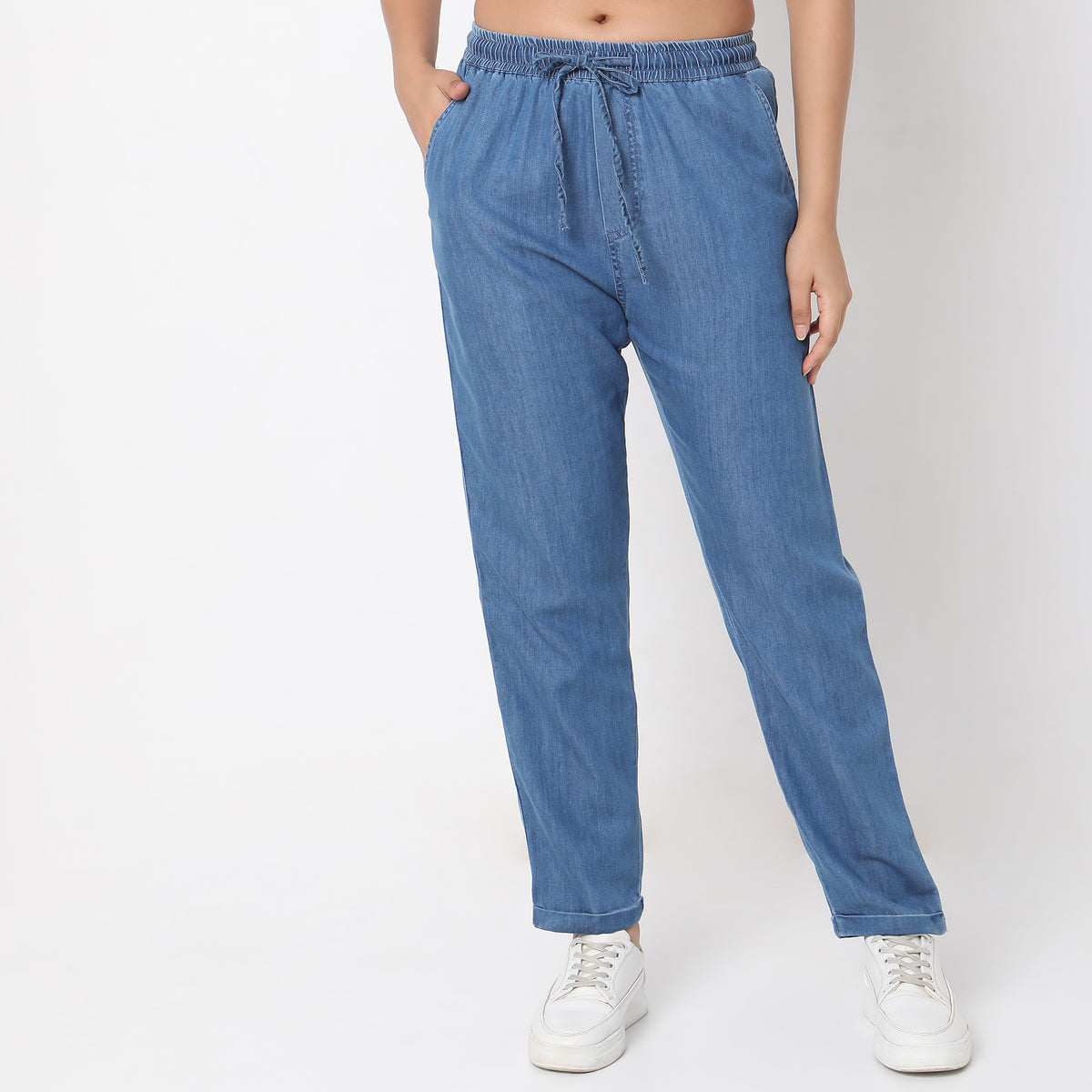 Regular Fit Solid Mid Rise Trousers