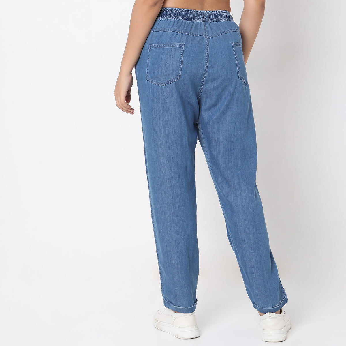 Regular Fit Solid Mid Rise Trousers