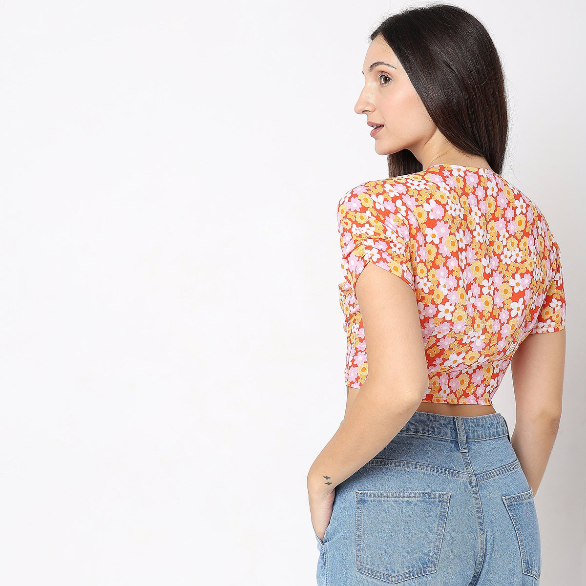 Women Wearing Regular Fit Floral Crop Top