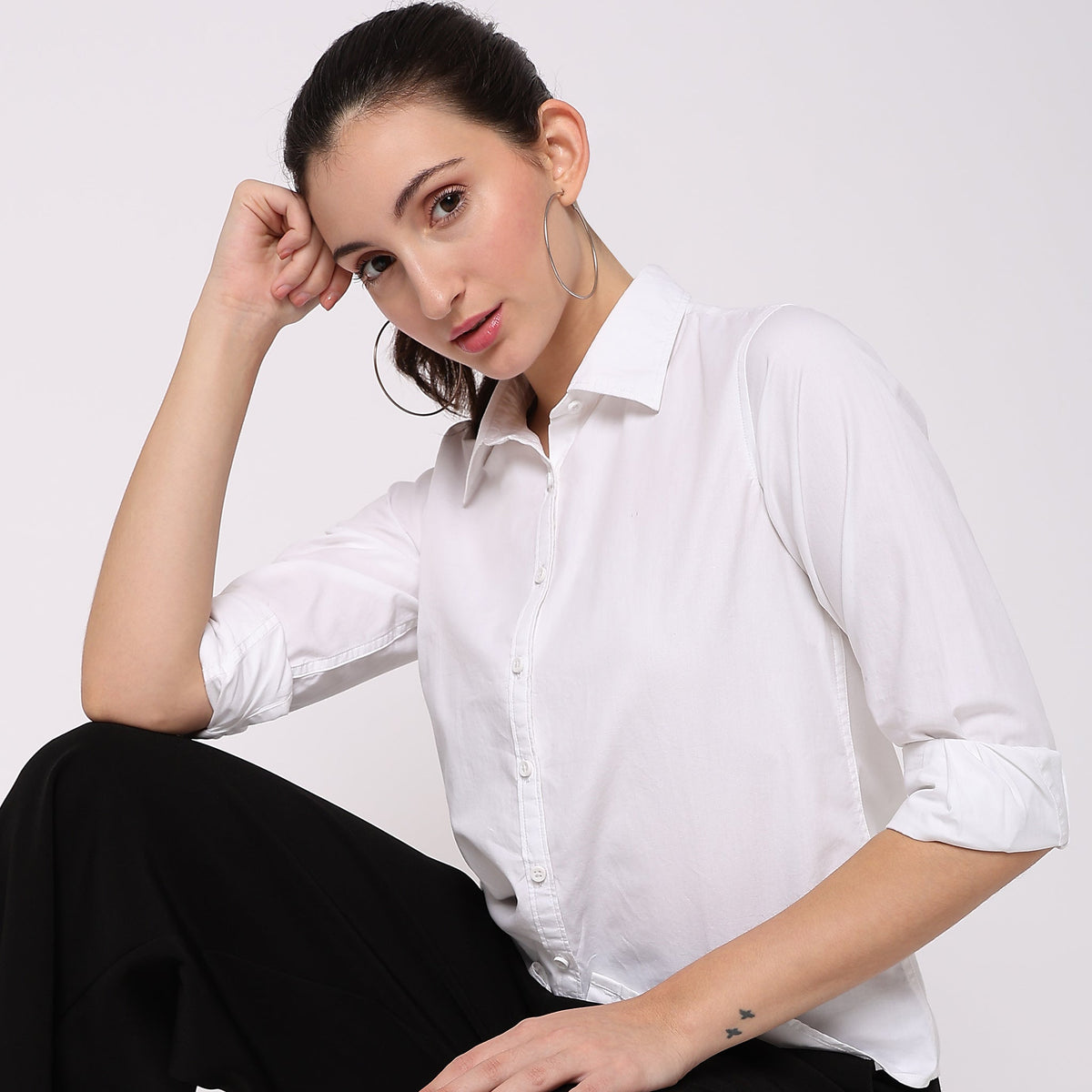 Women Wearing Regular Fit Solid Shirt