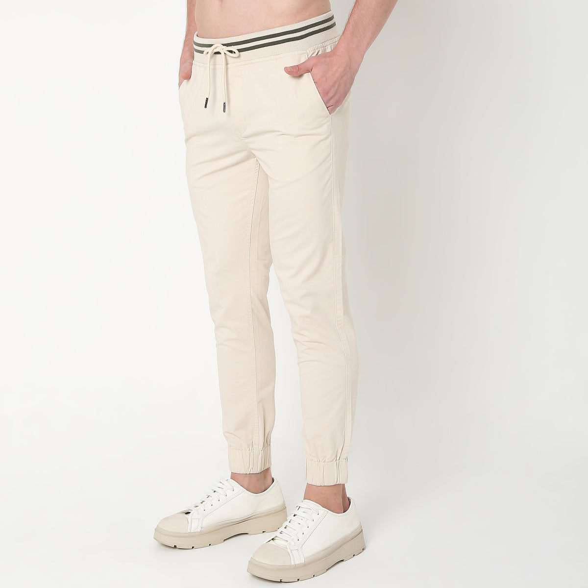 Regular Fit Solid Mid Rise Joggers