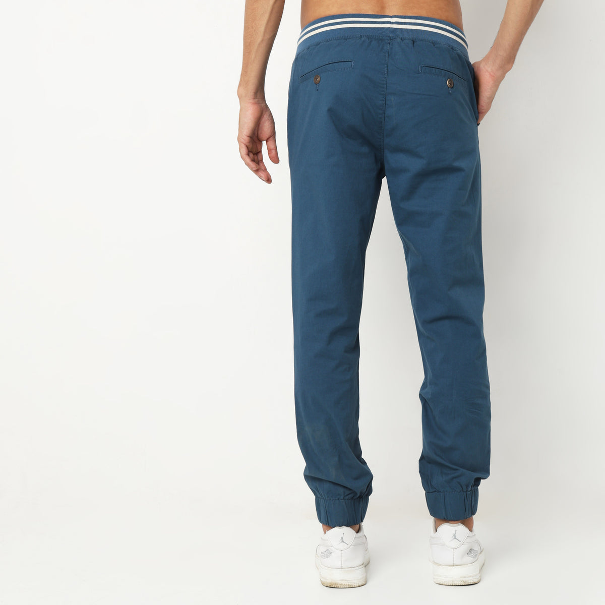 Regular Fit Solid Mid Rise Joggers