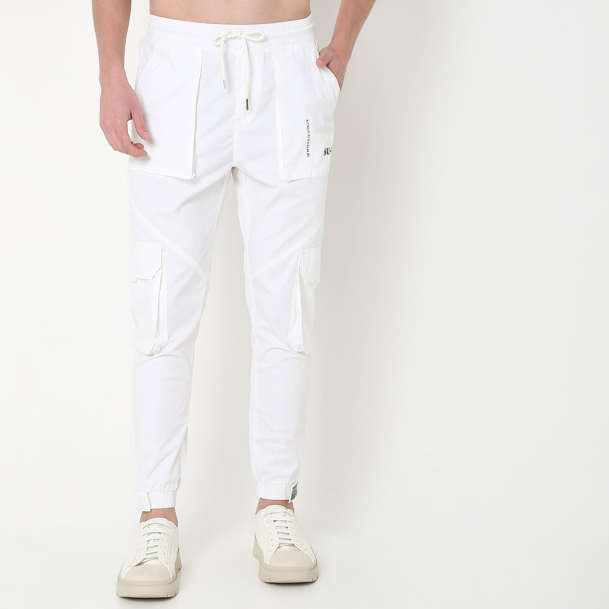 Regular Fit Solid Mid Rise Cargos