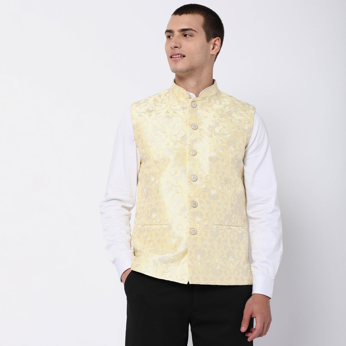 Men Wearing Regular Fit Embroidered Ethnic Jacket