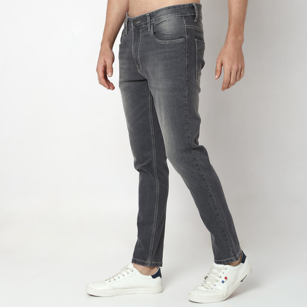 Skinny Fit Solid Mid Rise Jeans