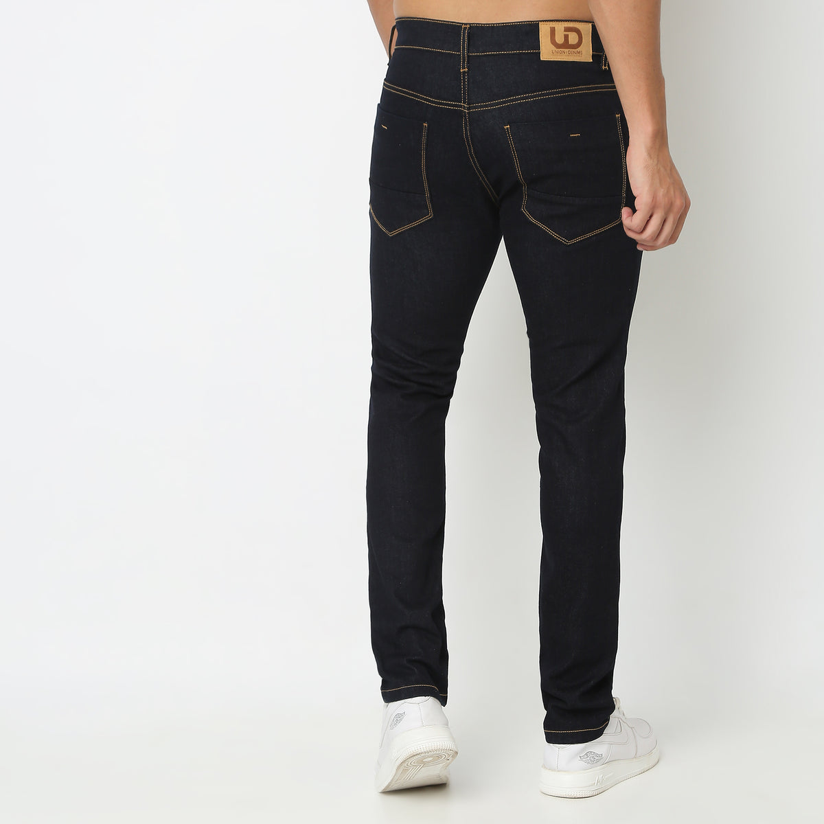 Skinny Comfort Solid Mid Rise Jeans