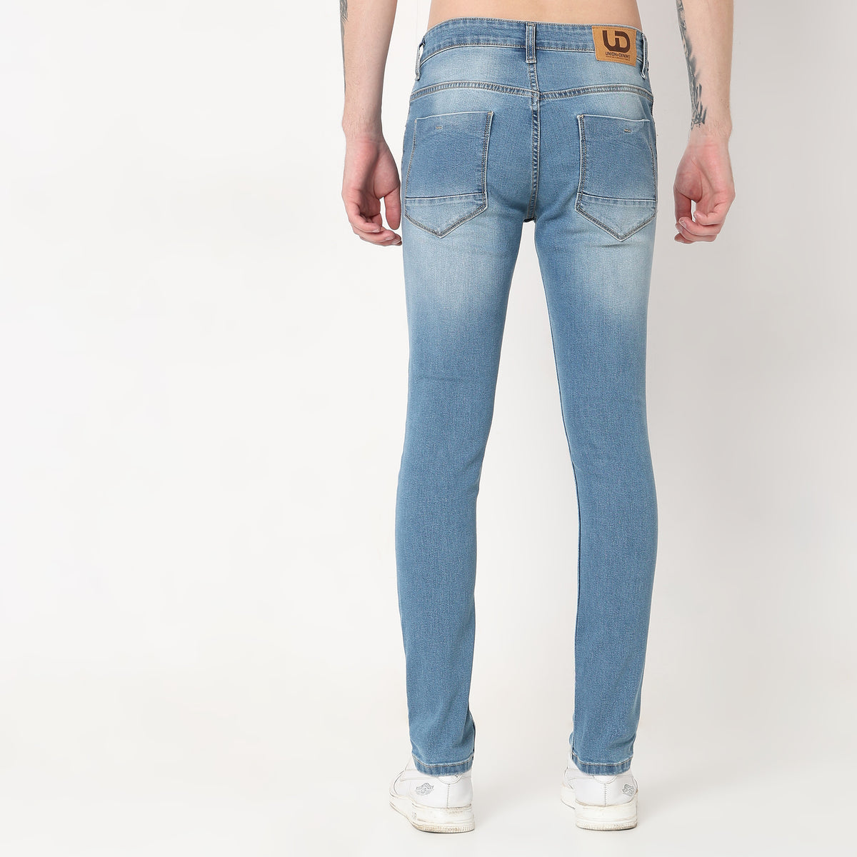 Skinny Fit Solid Mid Rise Jeans