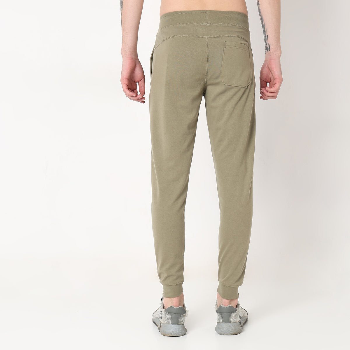 Regular Fit Solid Mid Rise Trackpants