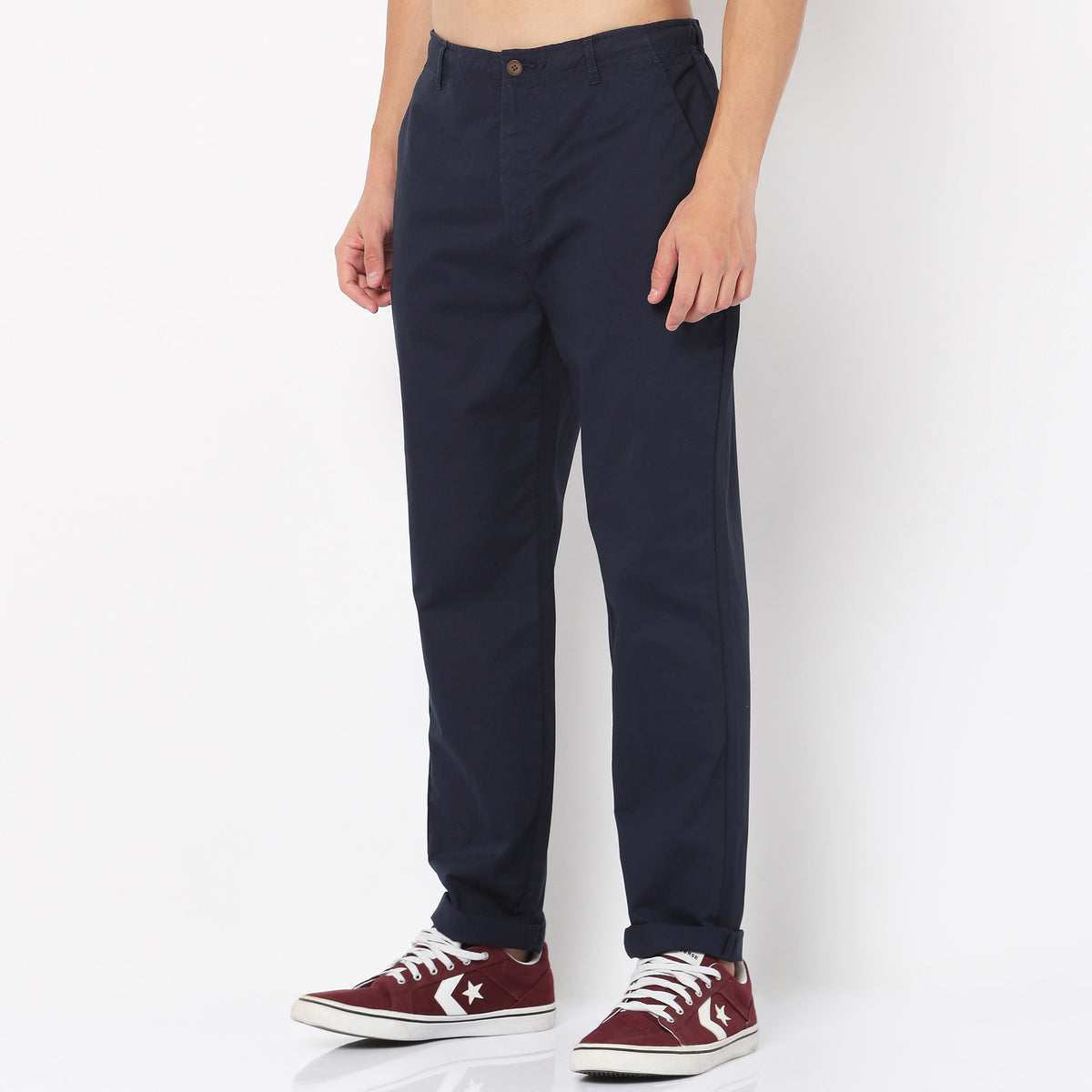 Relaxed Fit Solid Mid Rise Chinos