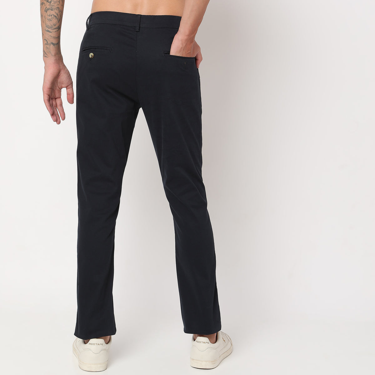 Regular Fit Solid Mid Rise Chinos