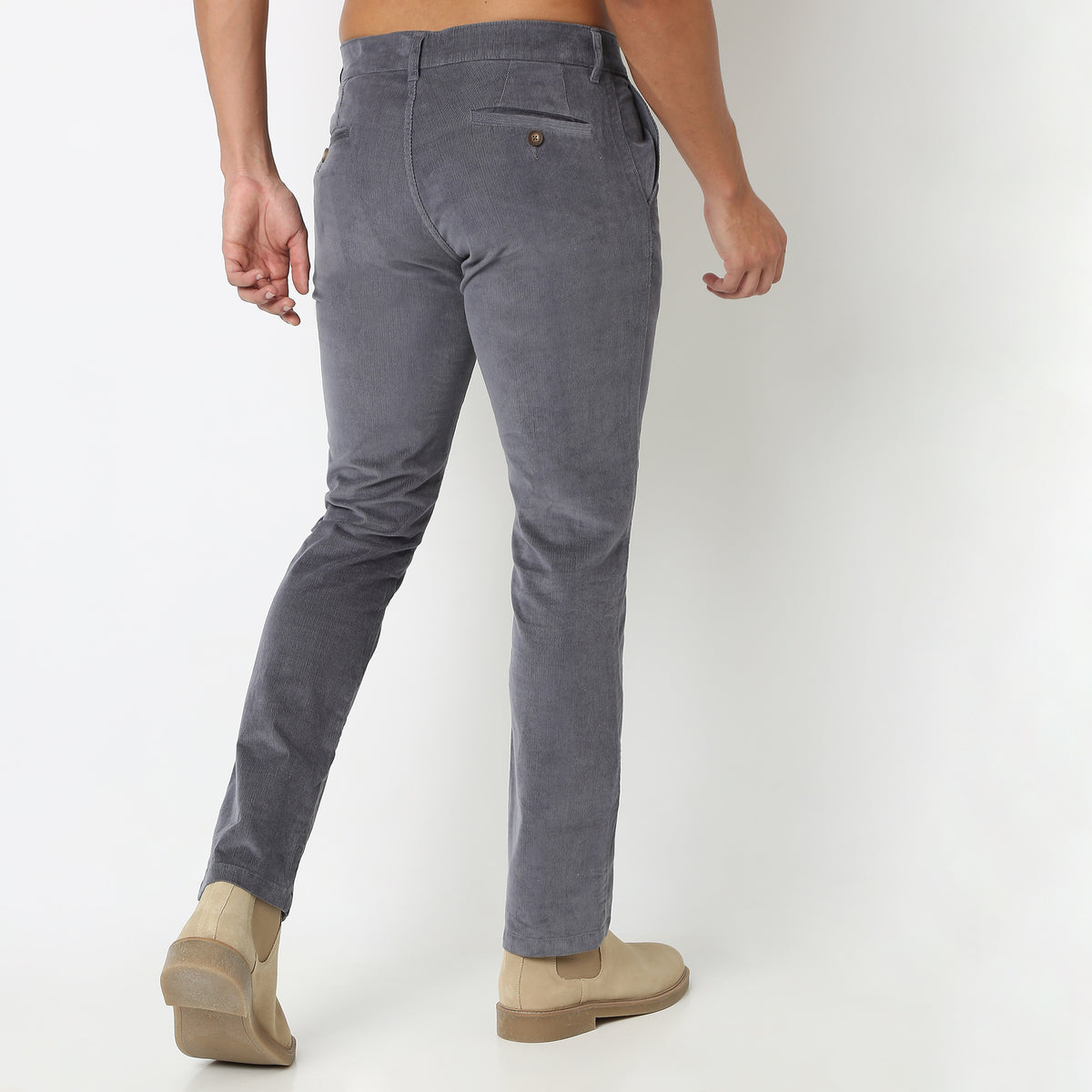 Regular Fit Solid Mid Rise Chinos