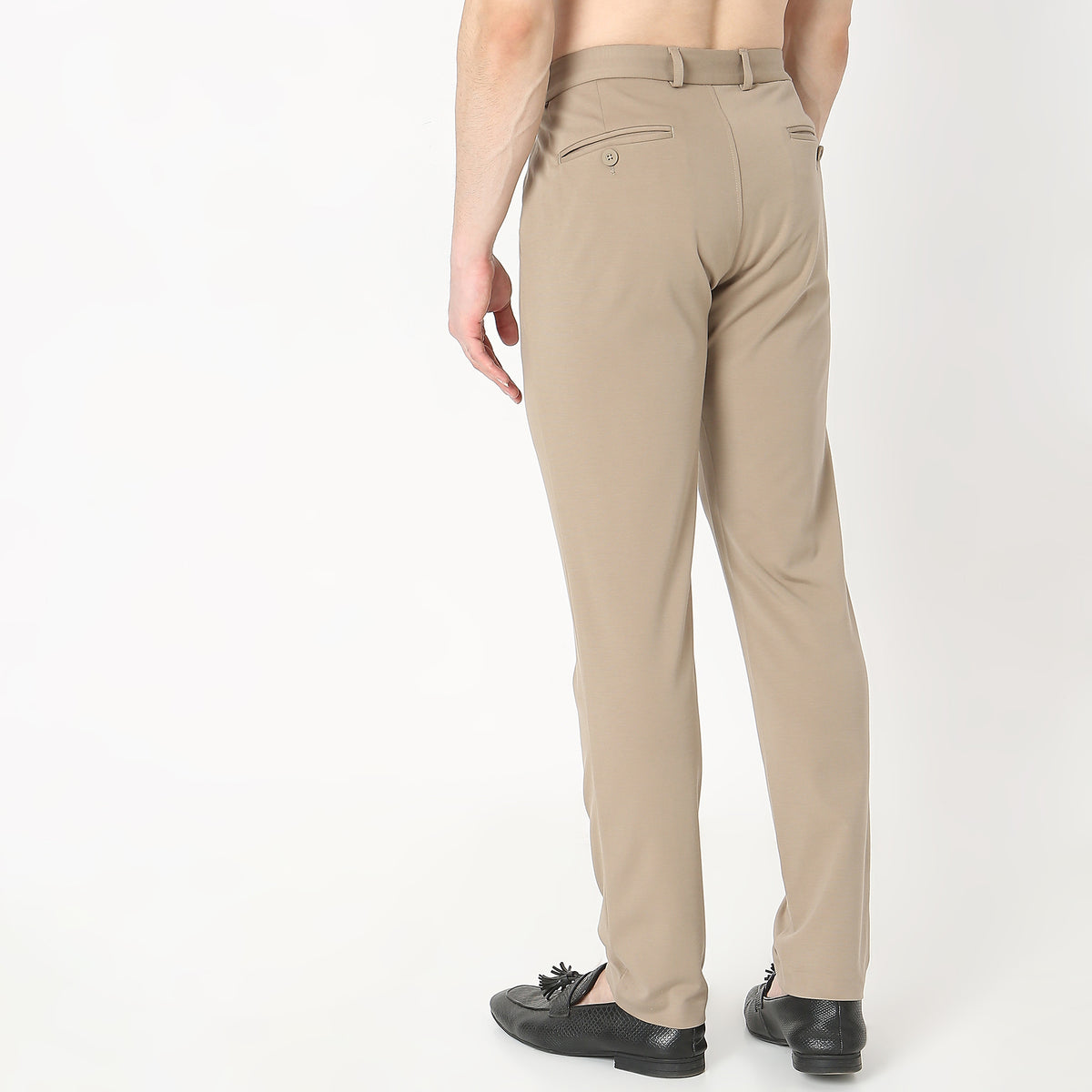 Regular Fit Solid Mid Rise Chinos