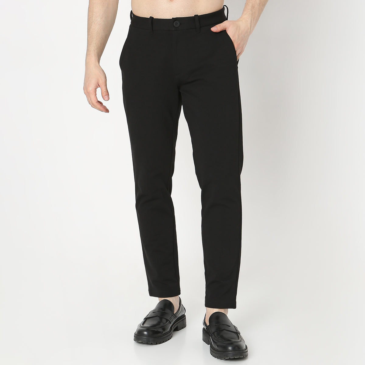 Skinny Fit Solid Mid Rise Chinos