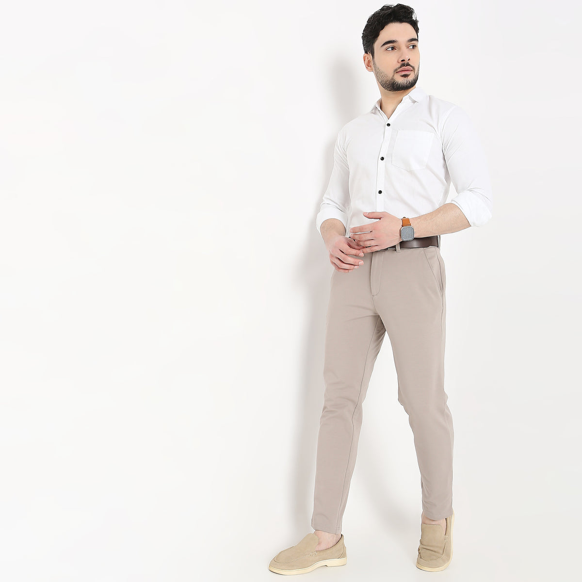 Skinny Fit Solid Mid Rise Chinos