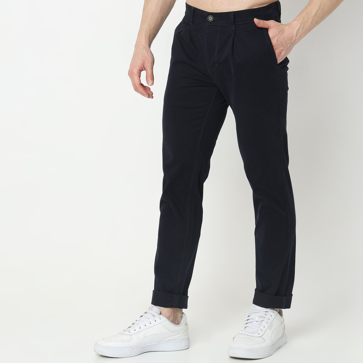 Regular Fit Solid Mid Rise Chinos